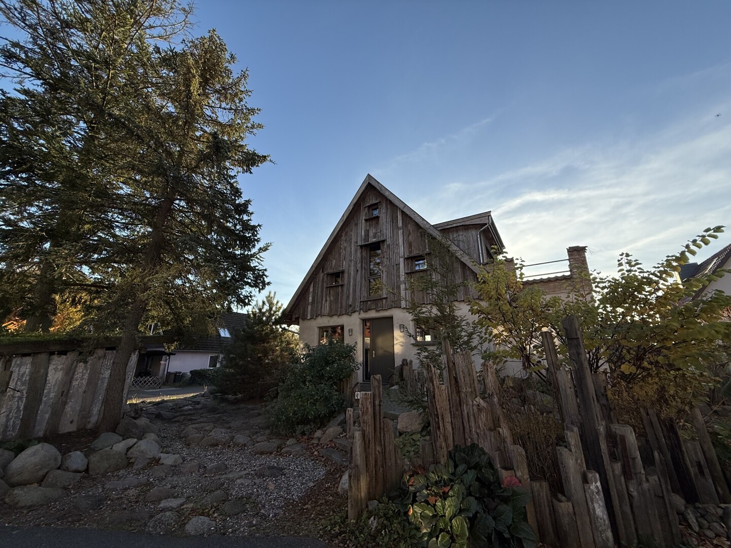 Einzigartiges Einfamilienhaus mit Charakter – Architektur und Wohnkomfort in perfekter Harmonie