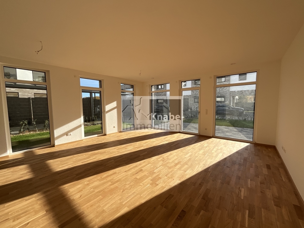 Einziehen und Wohlfühlen! Neubau-Wohnung mit Garten und Top Ausstattung!