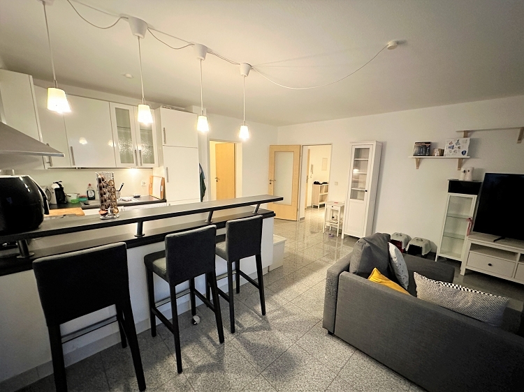 MODERNE 2-ZIMMERWOHNUNG IN GRÜNER UMGEBUNG ++ FFM-KALBACH