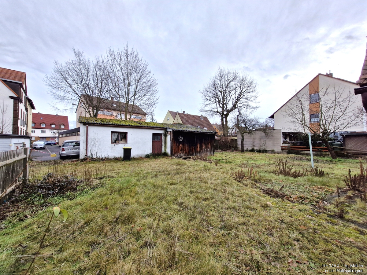 Nürnberg - Eibach - Grundstück mit Altbestand