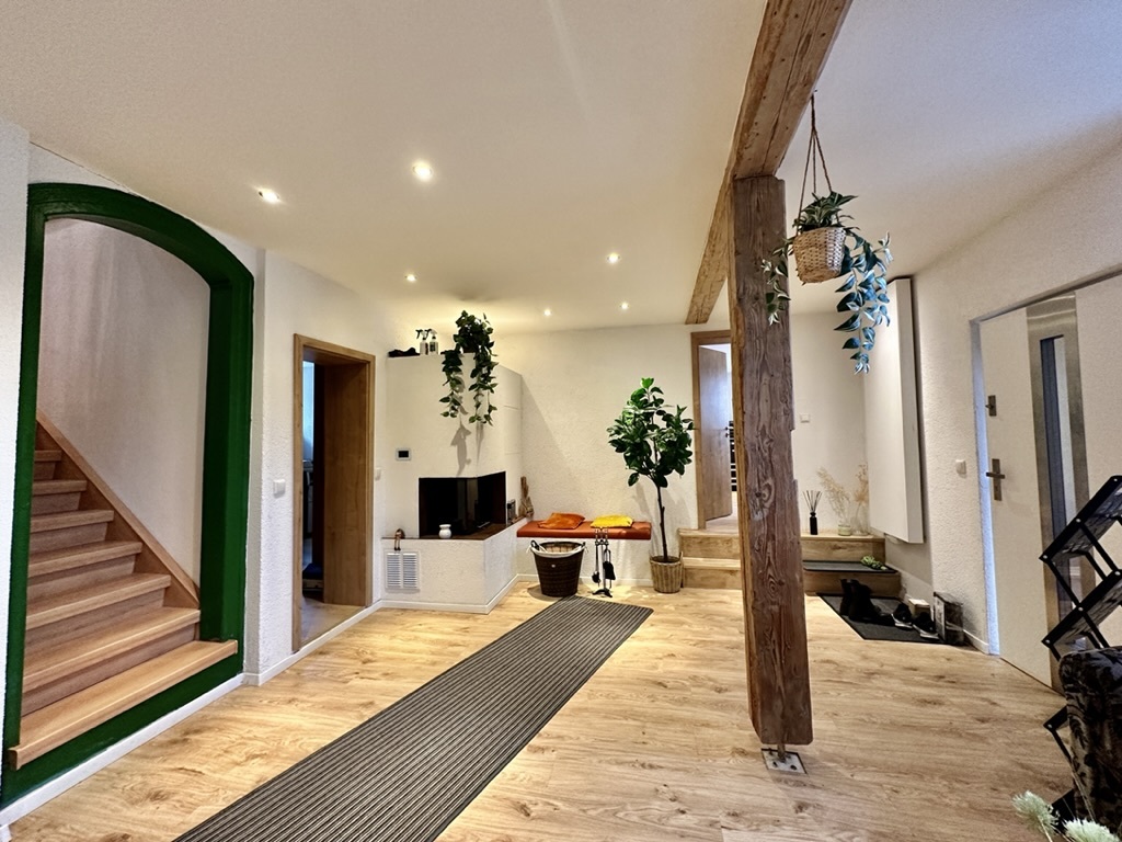 Praxis/Büro/Atelier + Wohnen- Ihre Selbstständigkeit bekommt ein zu Hause