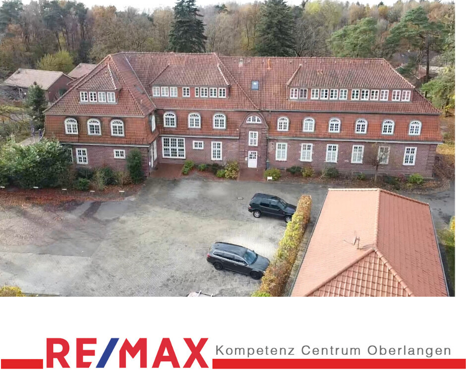 Denkmalgeschütztes Wohnensemble KfW70 mit 12 Wohneinheiten und Café in einzigartiger Waldlage