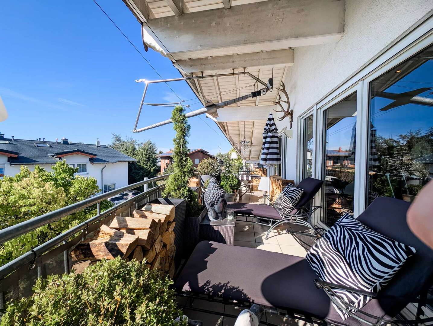 Exklusive Eigentumswohnung mit Kamin & 2 Balkonen in Toplage von Montabaur-Himmelfeld