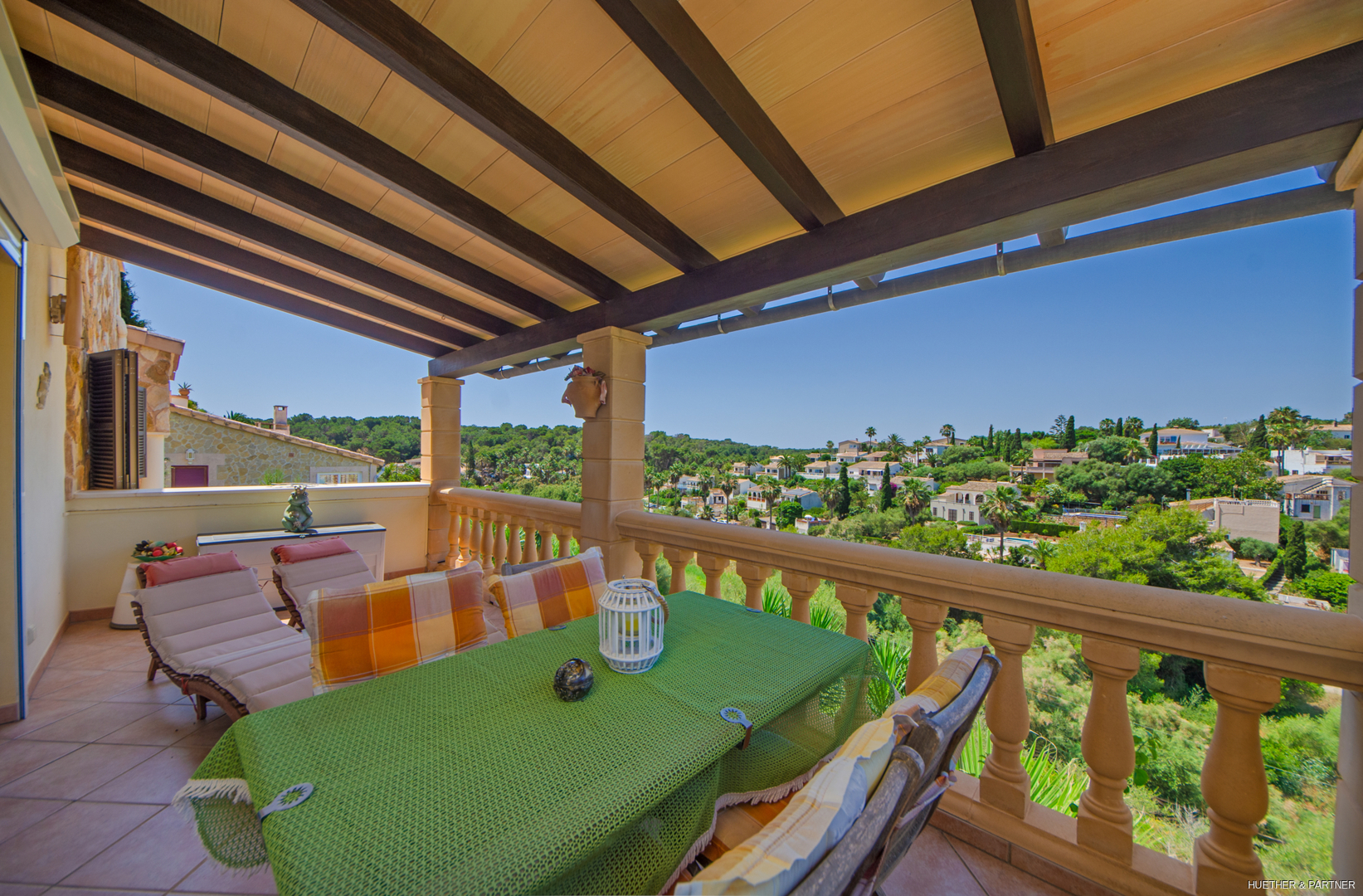 STRANDnahes Mallorca-Finca-Haus mit 2 Wohn-Einheiten!!!