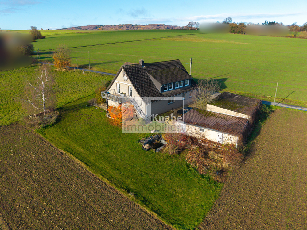 Zuhause am Randes eines Naturschutzgebietes - mit Entwicklungspotential!