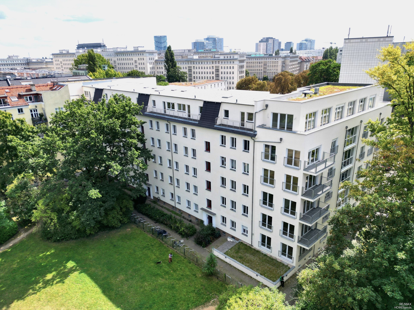 Dachgeschoss ETW Wohnträume in Friedrichshain: Zwei- Drei- und Vierraumwohnung bezugsfertig und neu