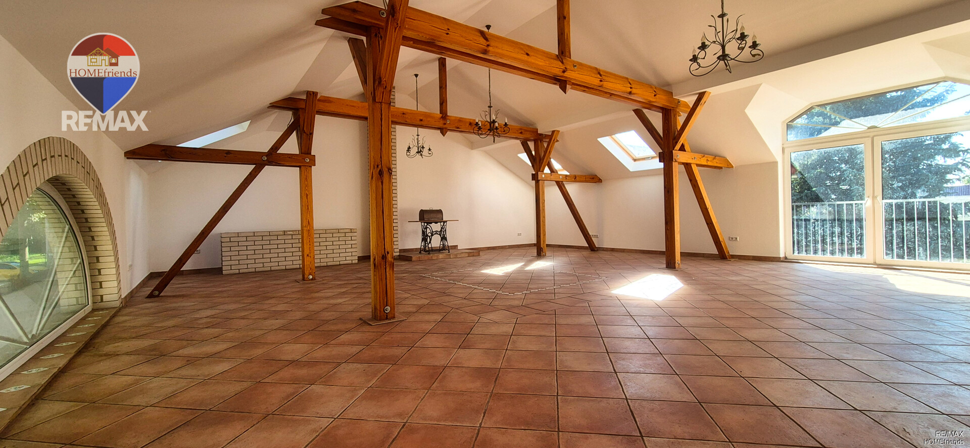 Dreiseitenhof in Neuenhagen für Menschen, die Pferde und Freiheit lieben - 2.420 m² Grundstück + weitere 800 m² Koppel/Weidefläche