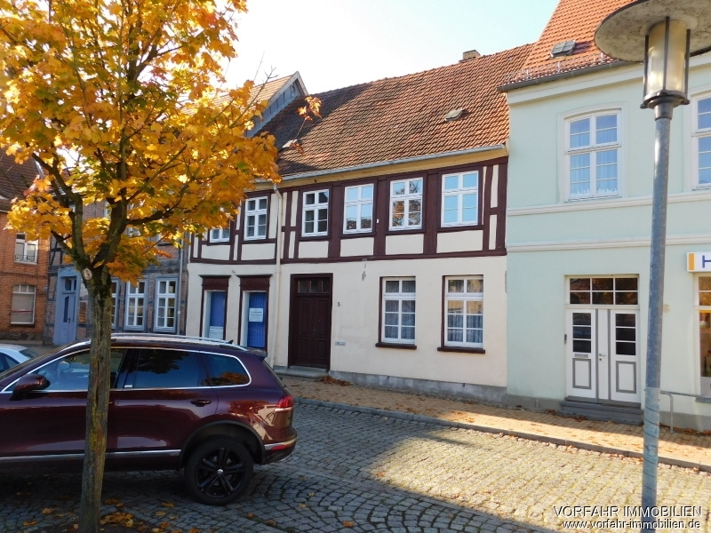 NEUER PREIS
Charmante Immobilie am Markt in Crivitz