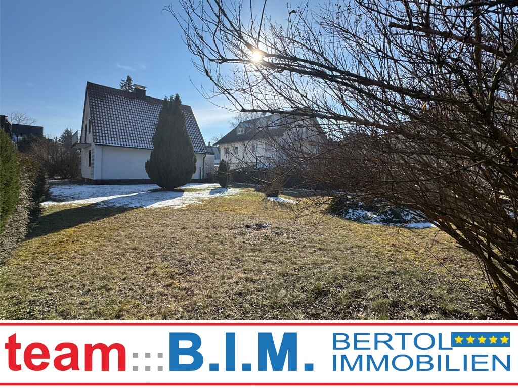 Sonniges Grundstück für ein schönes freistehendes Einfamilienhaus 