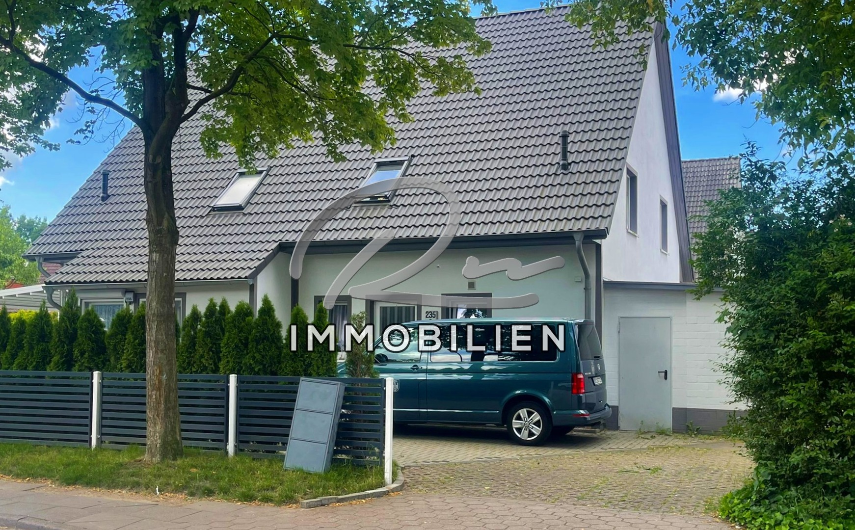 Kapitalanlage! Schöne, vermietete Doppelhaushälfte mit 4 Zimmern, Garten und Stellplatz in Hamburg-Öjendorf