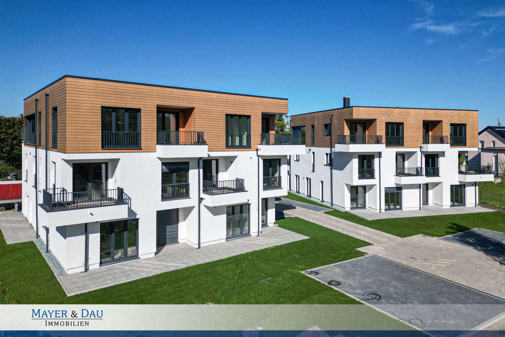 NEUER PREIS! Attraktive Neubauwohnung mit Seeblick im veredelten Rohbau! Obj. 8645