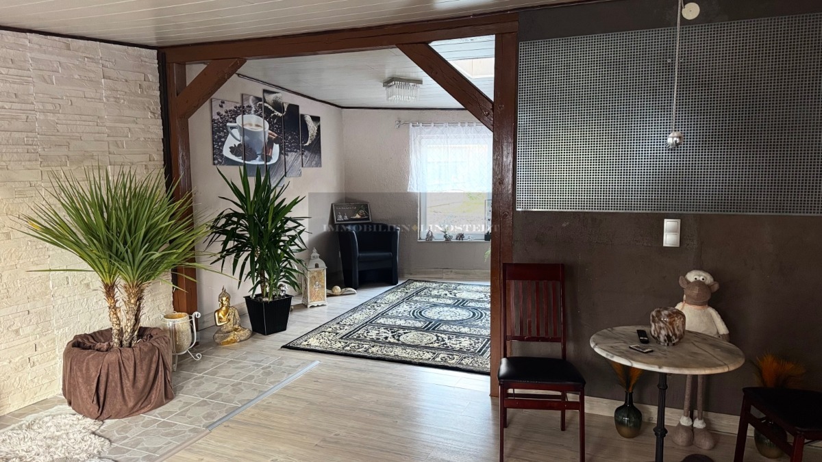 immobilien-lindstedt.de / EIN ZUHAUSE MIT GESCHICHTE, CHARAKTER UND SELTENEM ENTWICKLUNGSPOTENZIAL