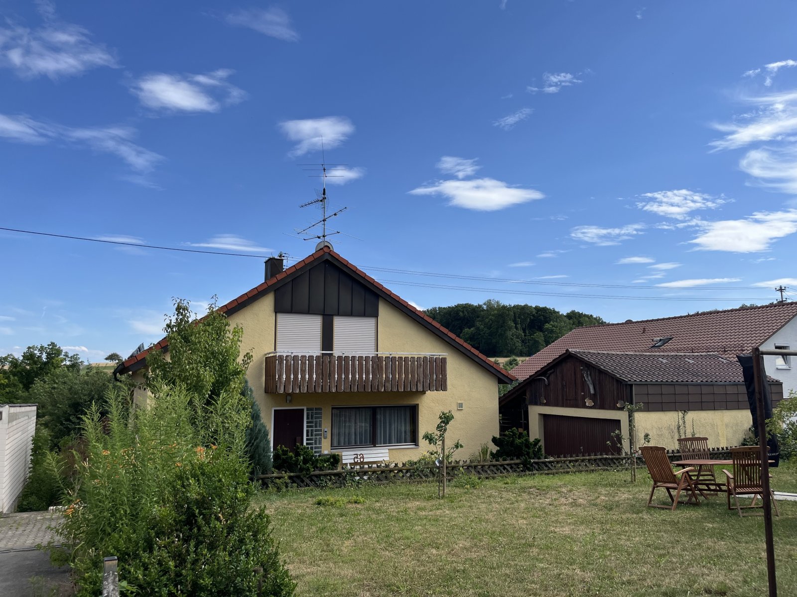 Herrenberg-Haslach: Familienhaus in ruhiger, naturnaher Lage