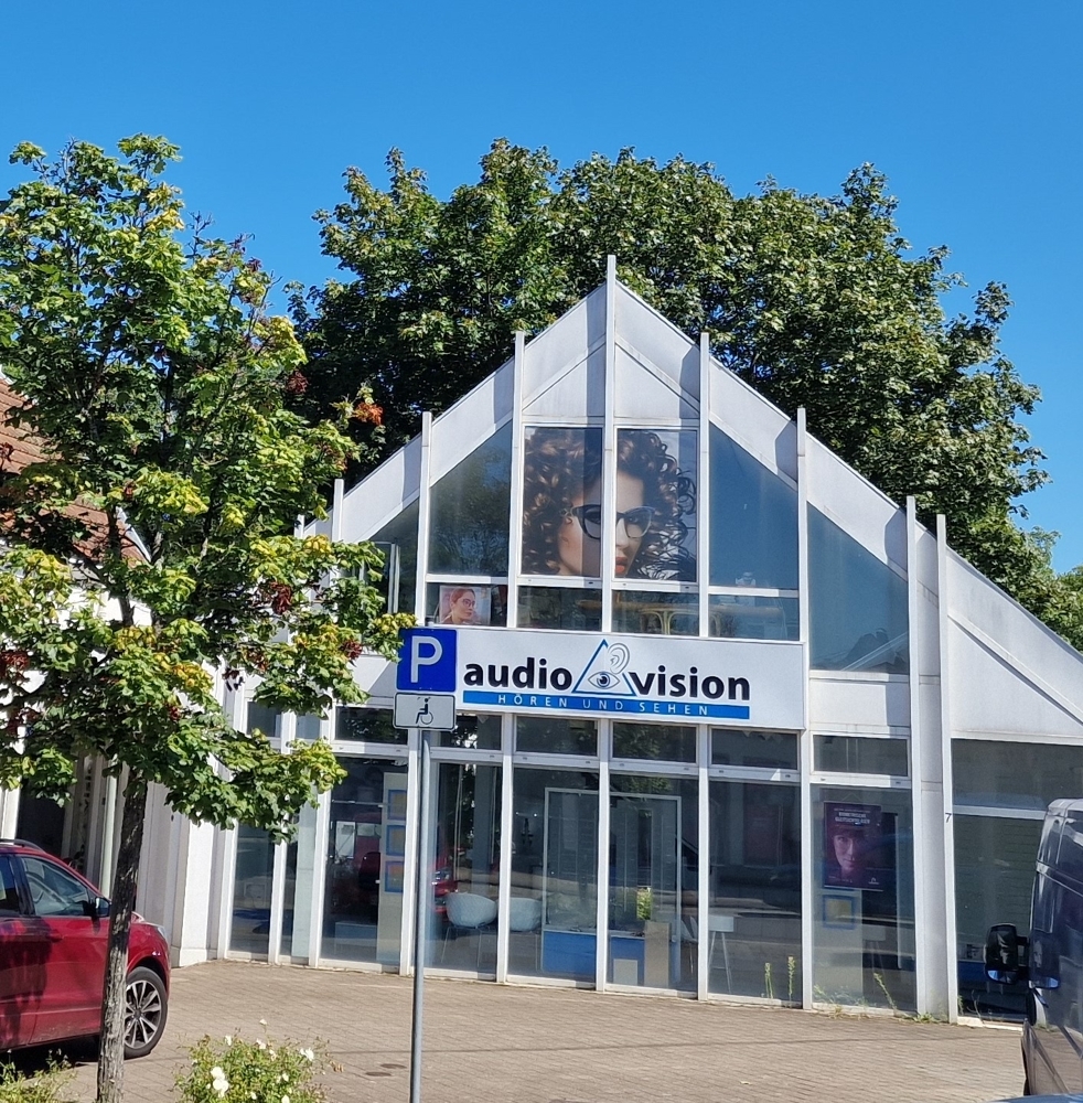 RESERVIERT 
Schmelz, zentrale Lage: , vielseitig nutzbar für diverse Branchen 105m²