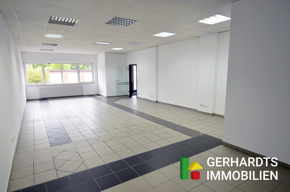 Geräumige Bürofläche mit Teeküche und WC in Bracht zu mieten!