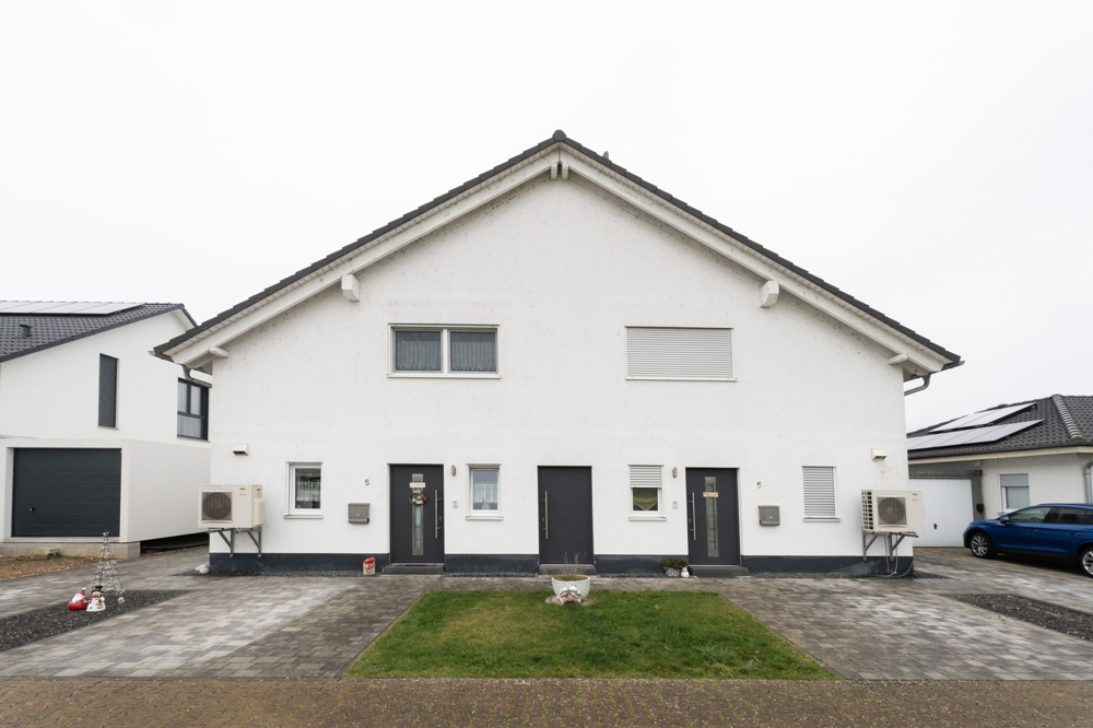 Attraktive Doppelhaushälfte (vermietet)