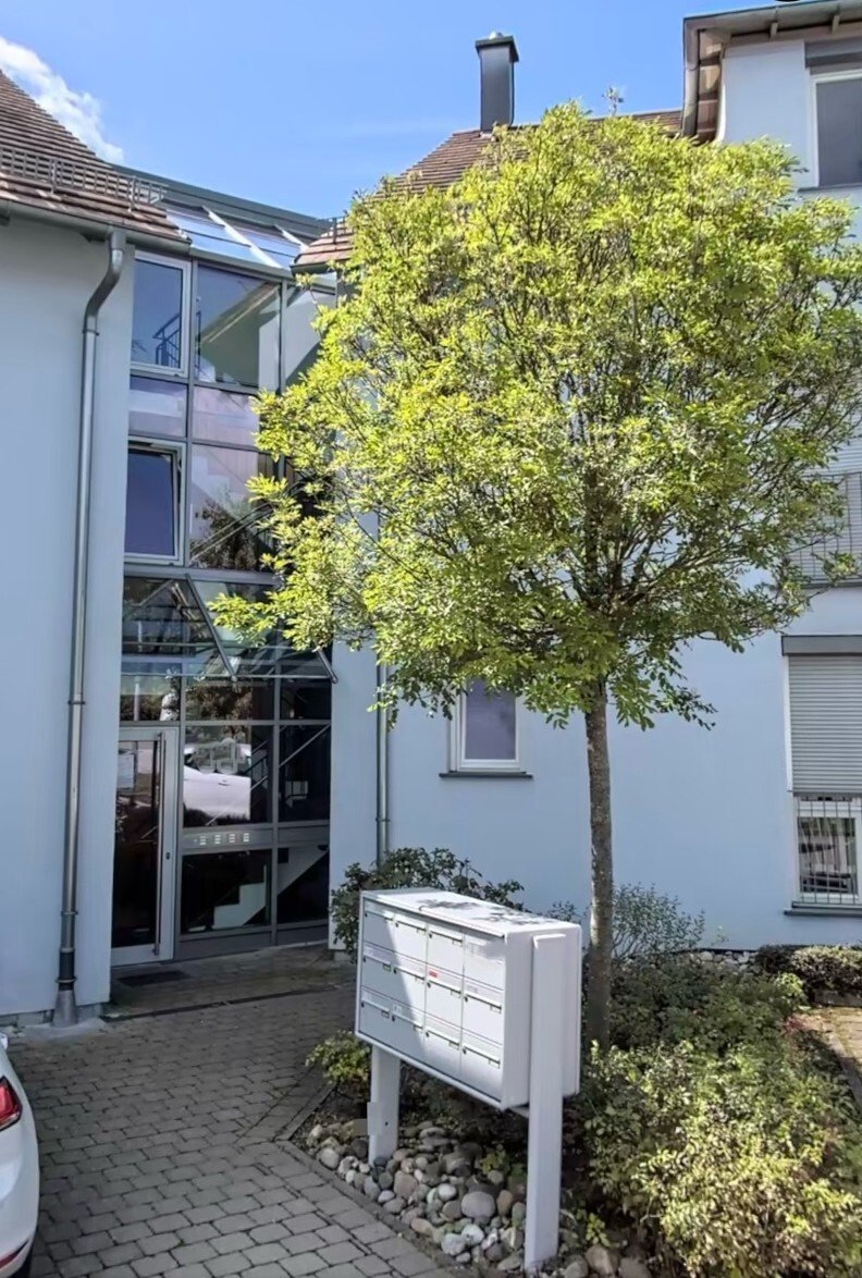 Stuttgart-Feuerbach: Zentrale 2-ZW mit Balkon im Grünen