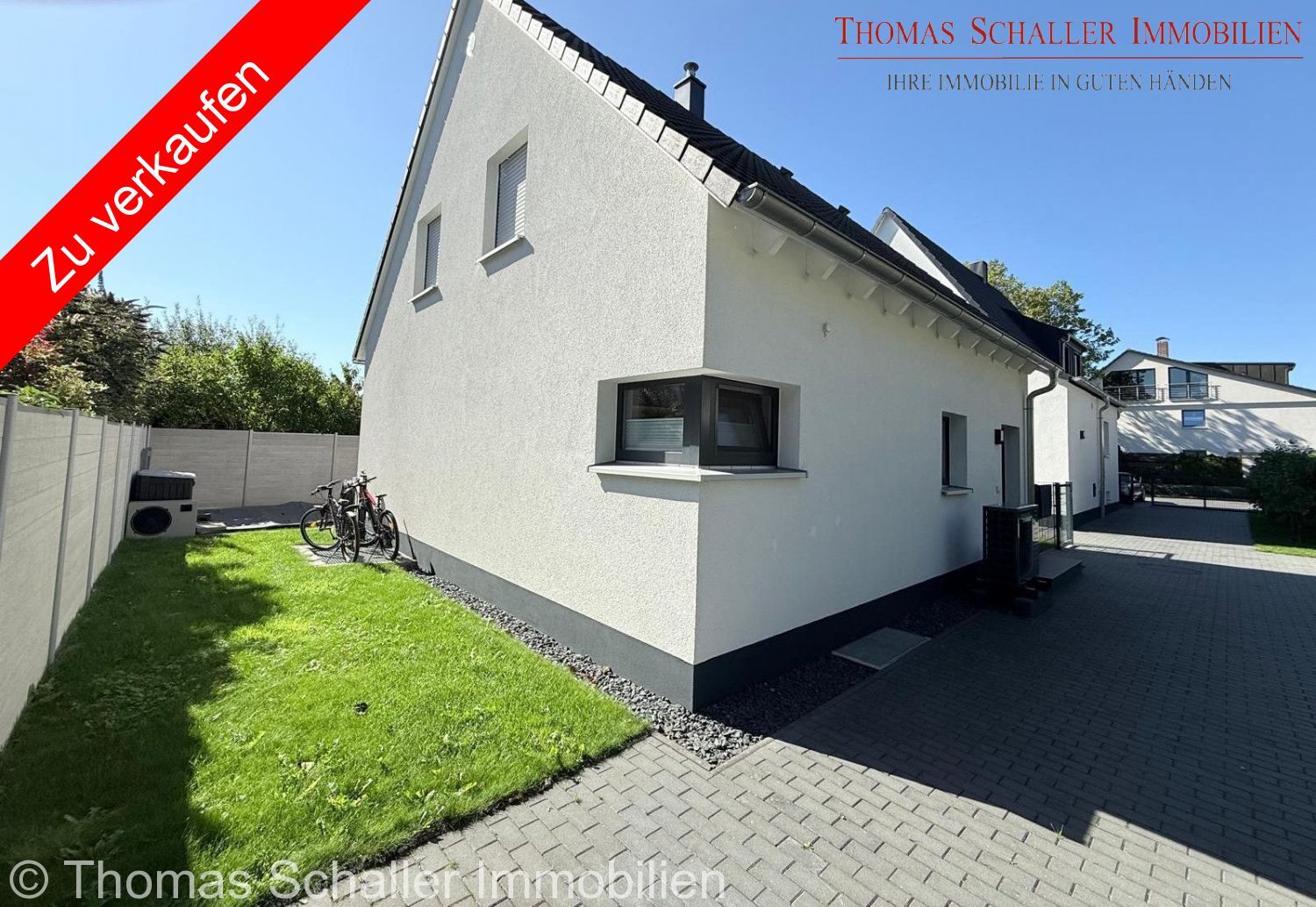 Freistehendes Einfamilienhaus mit Außenpool in Fürth-Poppenreuth