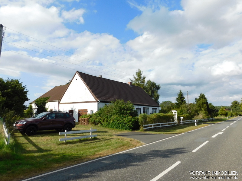 Schönes Haus mit Ausbaureserve in Demen