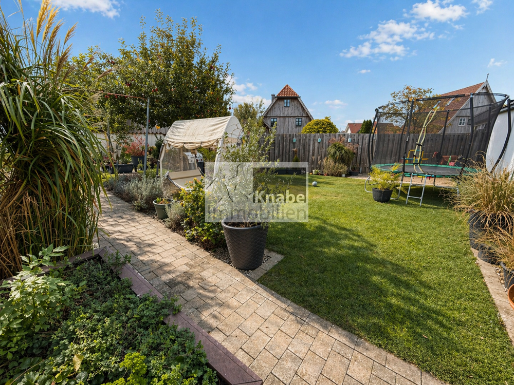 Familienparadies – viel Platz, sonniger Garten & Wohnen auf einer Ebene!