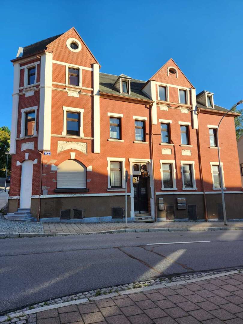 Mehrfamilienhaus mit Entwicklungspotenzial in Falkenstein – Kapitalanlage mit Leerstandsreserven