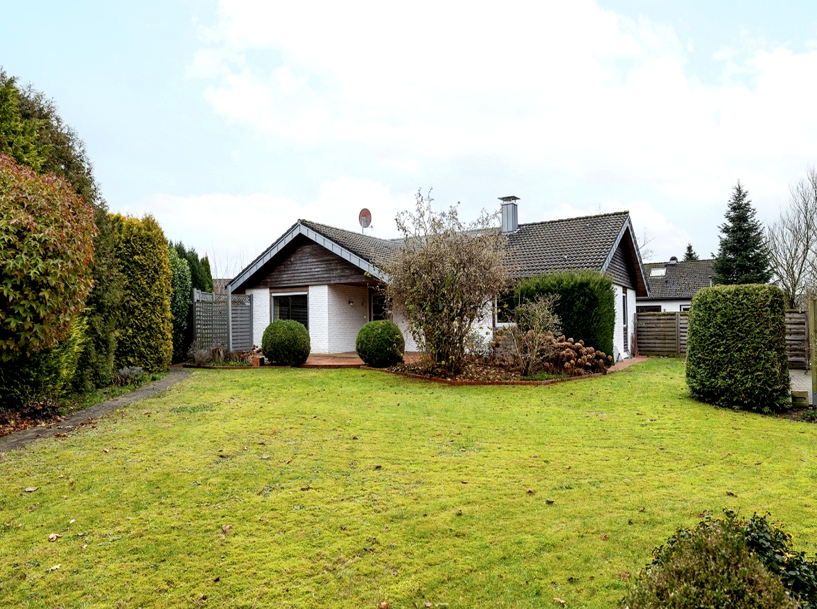 Gepflegter Bungalow mit großem Garten in ruhiger Sackgasse von Schloß Holte-Stukenbrock