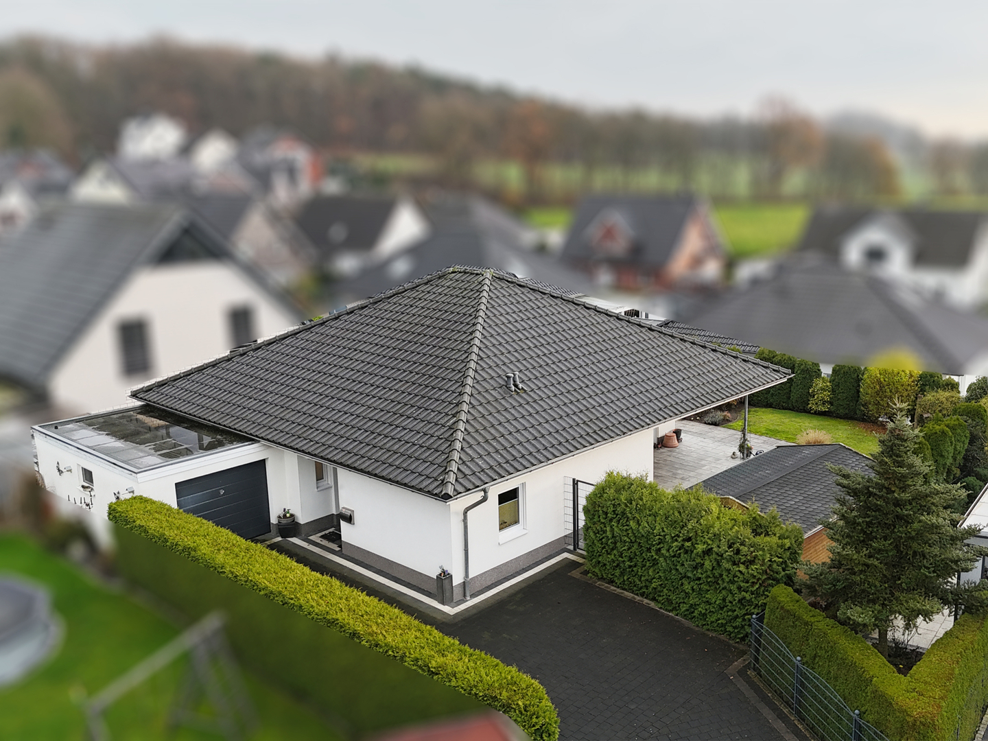 Wohnen auf einer Ebene – ansprechender Bungalow im schönen Siedlungsgebiet von Pye!