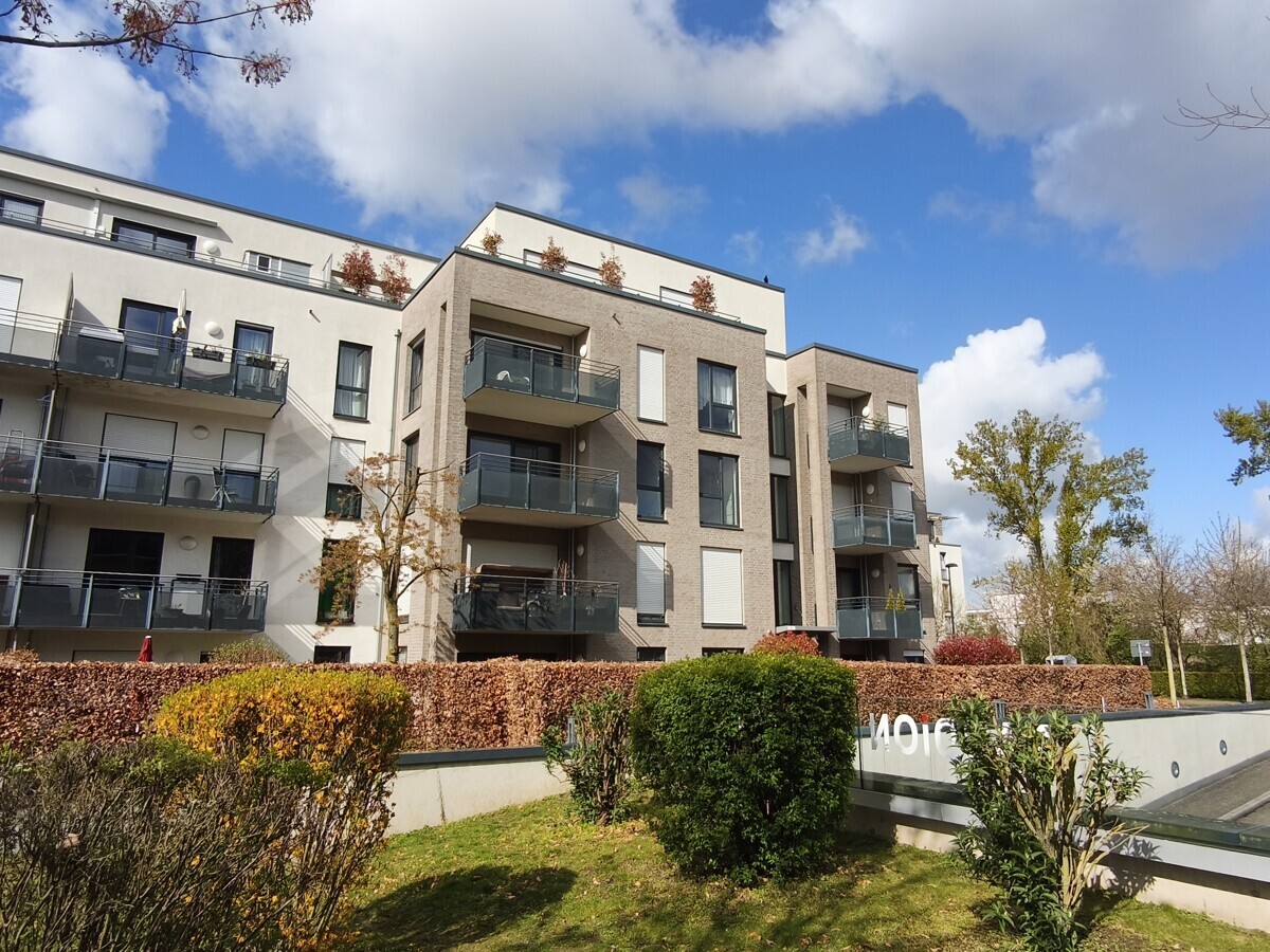 hochwertige 3-Zimmer-Wohnung zuzüglich Tiefgaragenplatz in Düsseldorf - Gartenstadt Reitzenstein