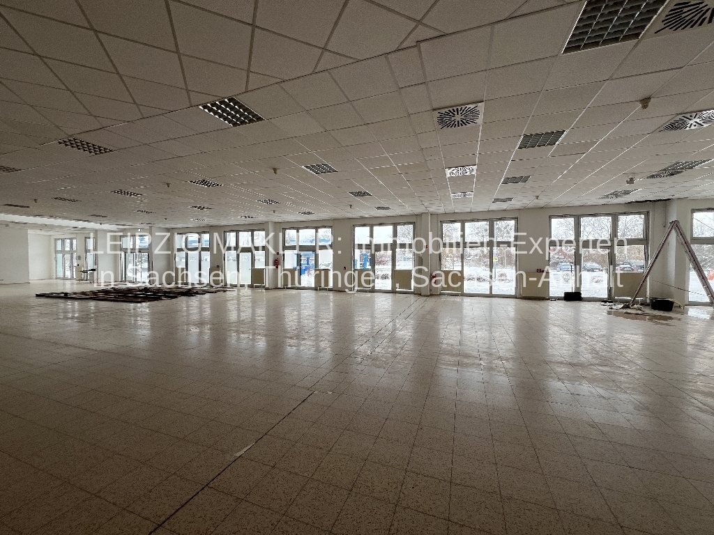 Einzelhandelsfläche (1.150 m²) im Fachmarktzentrum neben ARAL Tankstelle, Hellweg Baumarkt, etc.