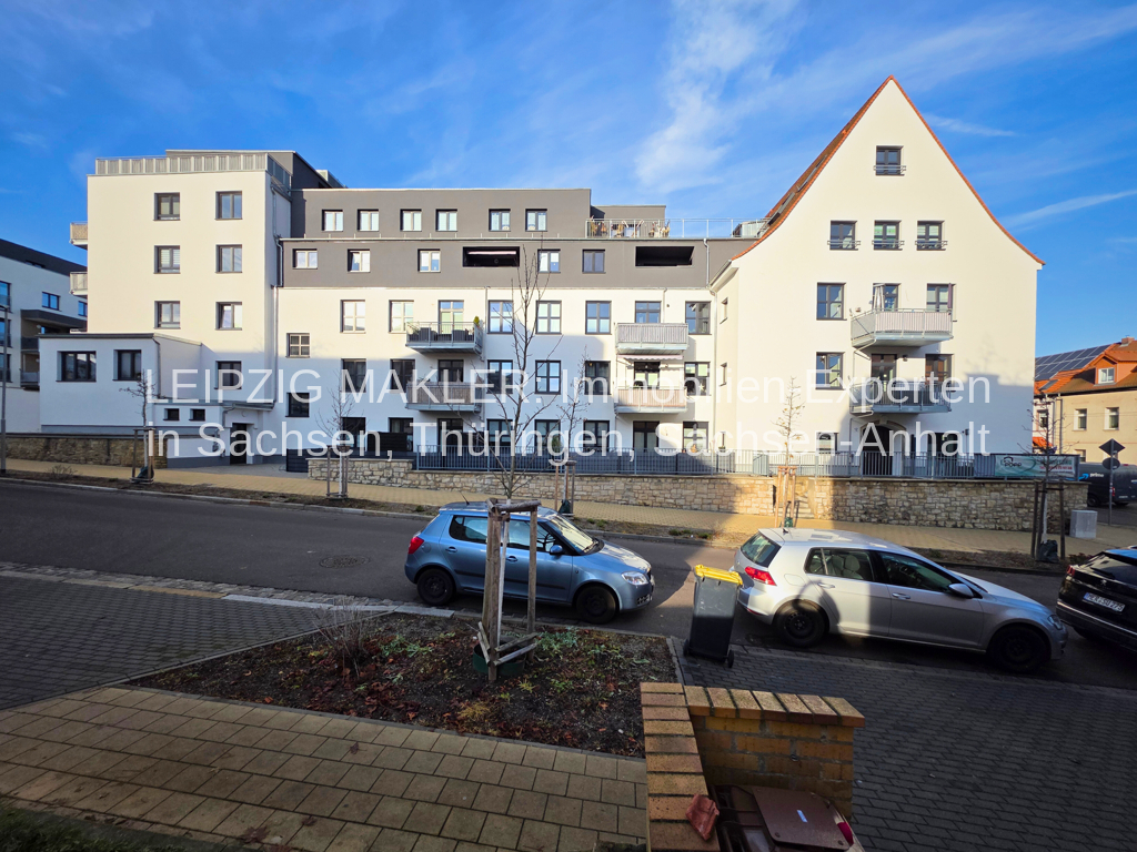 ZU VERKAUFEN: EIGENNUTZERTRAUM, 3 Zimmer, Terrasse, privater Gartenanteil, Stellplatz - absolut neuwertig!