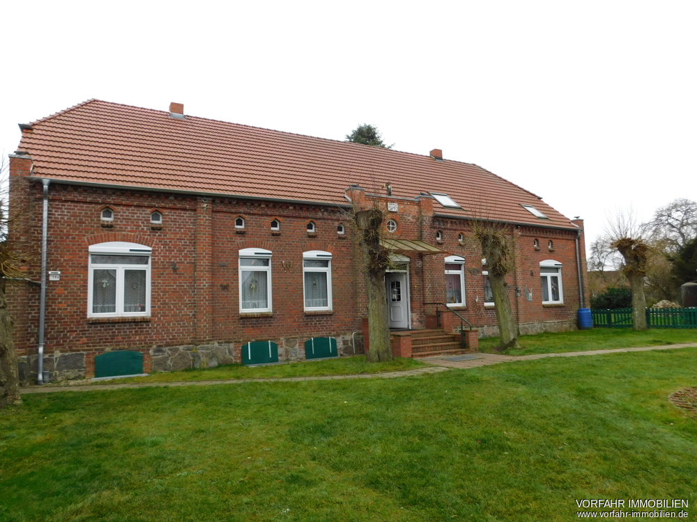 2-Familienhaus mit viel Stellmöglichkeiten