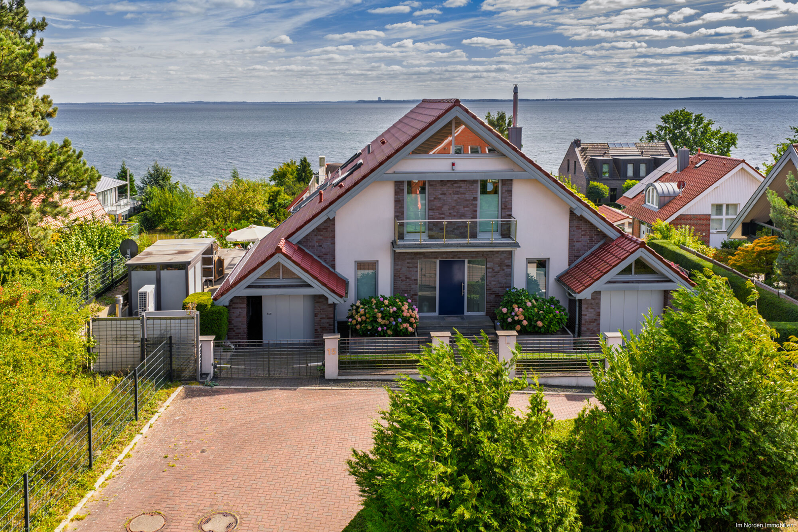 Luxuriöses Einfamilienhaus mit Ostseeblick