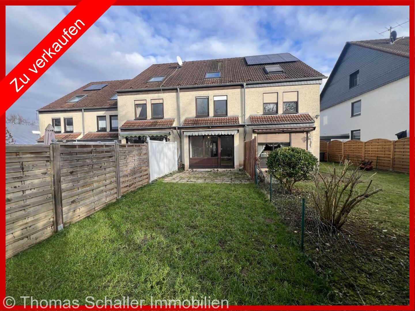 Seltene Gelegenheit – renoviertes Reihenhaus für Familien in Paffrath!