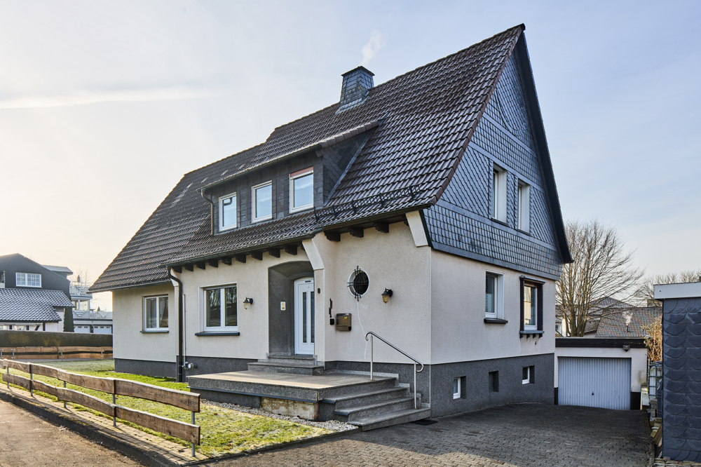 Attendorn‑Ennest. Zwei Wohnungen. Ein Zuhause.