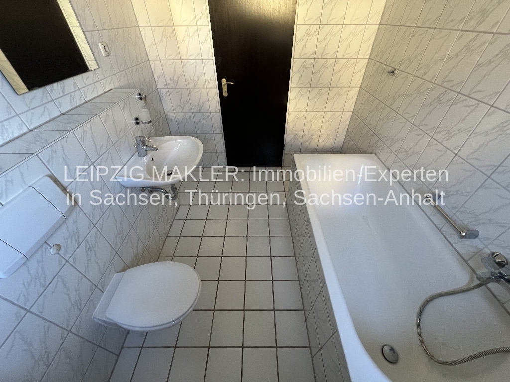ZU VERMIETEN: 2-Zimmerwohnung mit Balkon - Am Turnplatz 7, Leipzig OT Burghausen
