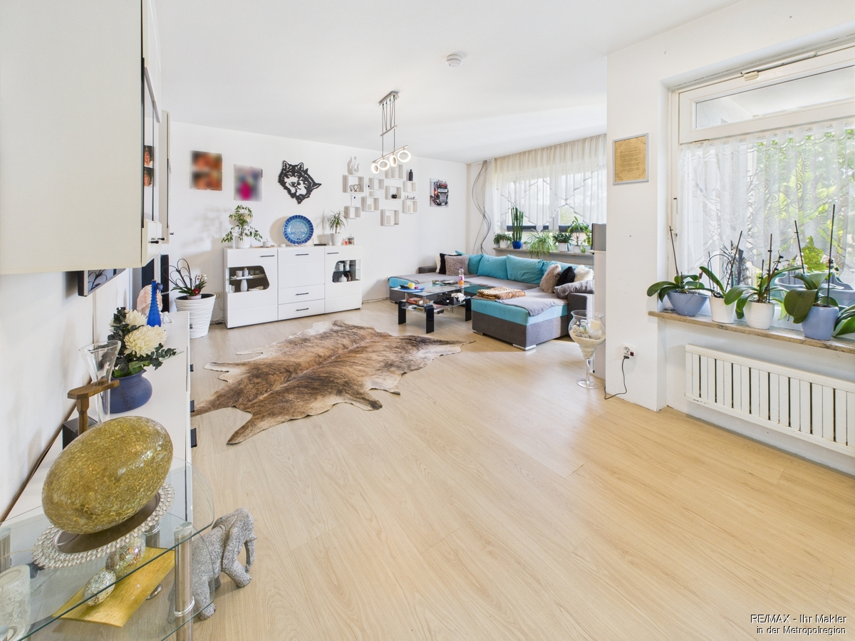 Kapitalanlage | großzügige 4-Zimmer-Wohnung mit Balkon