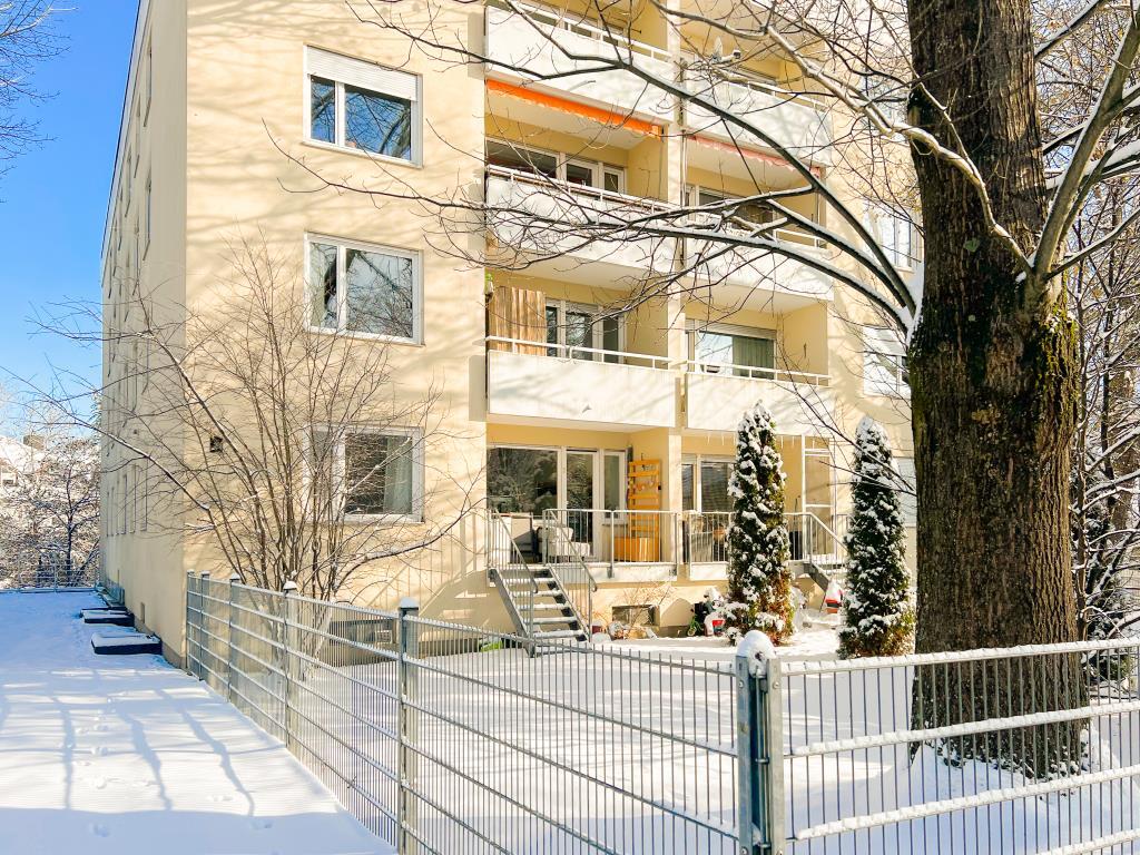 Ruhig, hell, sonnig | Südgarten | Bahnhof | Top-Zustand | Für Einzelperson / Paar