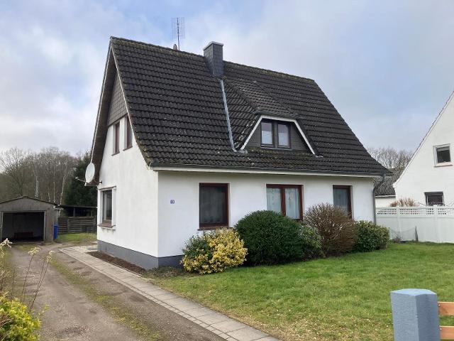 Schöne 3,5 Zimmer-Dachgeschosswohnung in einem Zweifamilienhaus in Beverstedt-Stubben