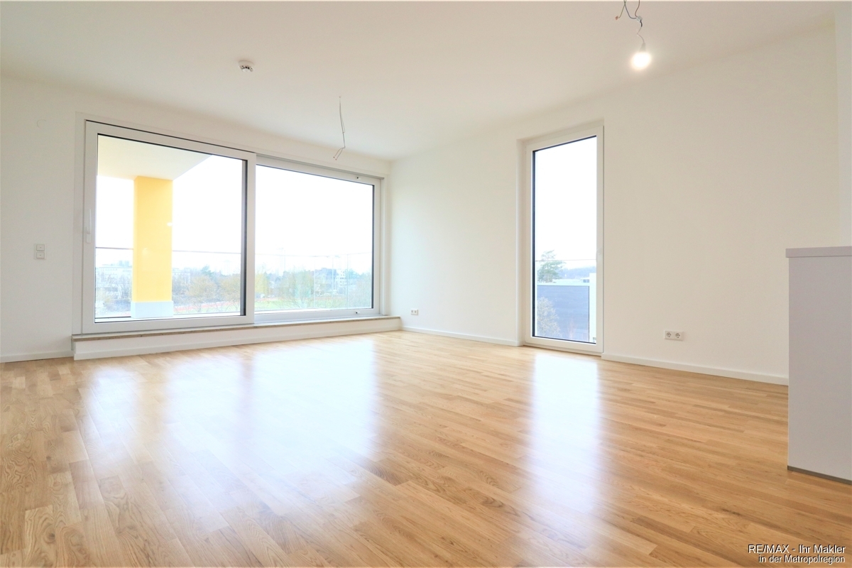 2-Zimmer-Penthouse-Wohnung mit Einbauküche und Dachterrasse nähe Messe / Dutzendteich