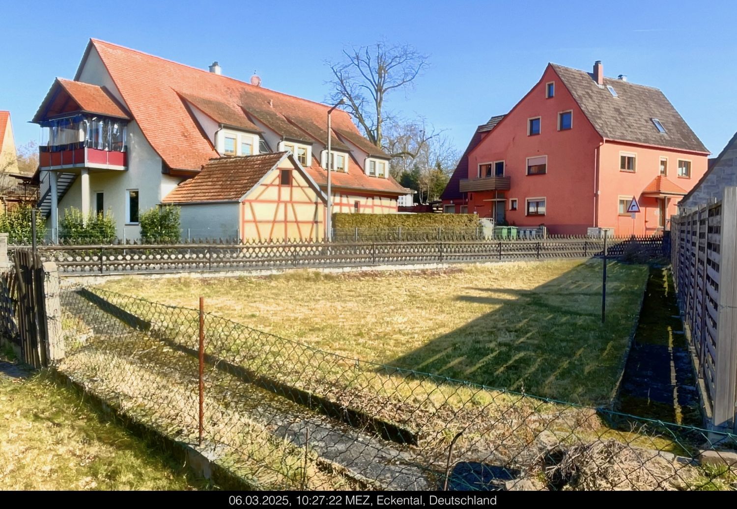 Wohnhaus mit Scheune, Garage, Nebengebäude und Garten - frei! Für Handwerker, Bastler, Sparfüchse