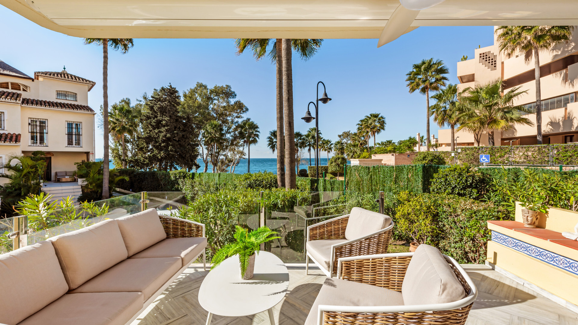 Elegantes Stadthaus in Garden Beach – Strandnah wohnen in Estepona - Provisionsfrei