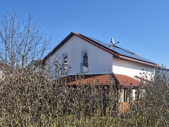 Einfamilienhaus auf großem Grundstück - kurzfristig beziehbar