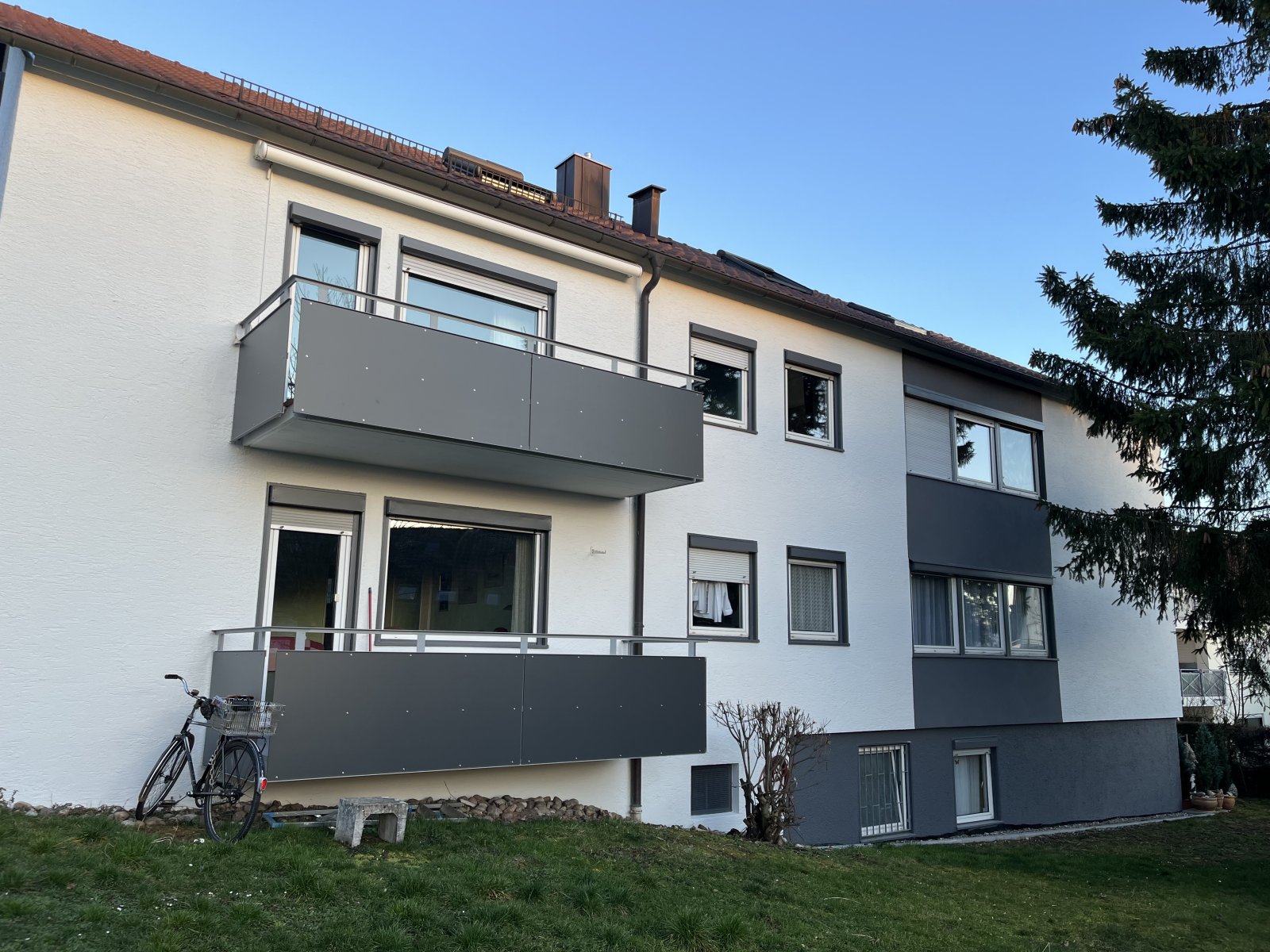 BB: ruhige zentral gelegene 1 ZW mit Stellplatz