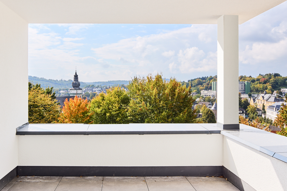 RESERVIERT: NEUBAU - Einziehen, durchatmen, genießen – mit Blick auf Attendorn