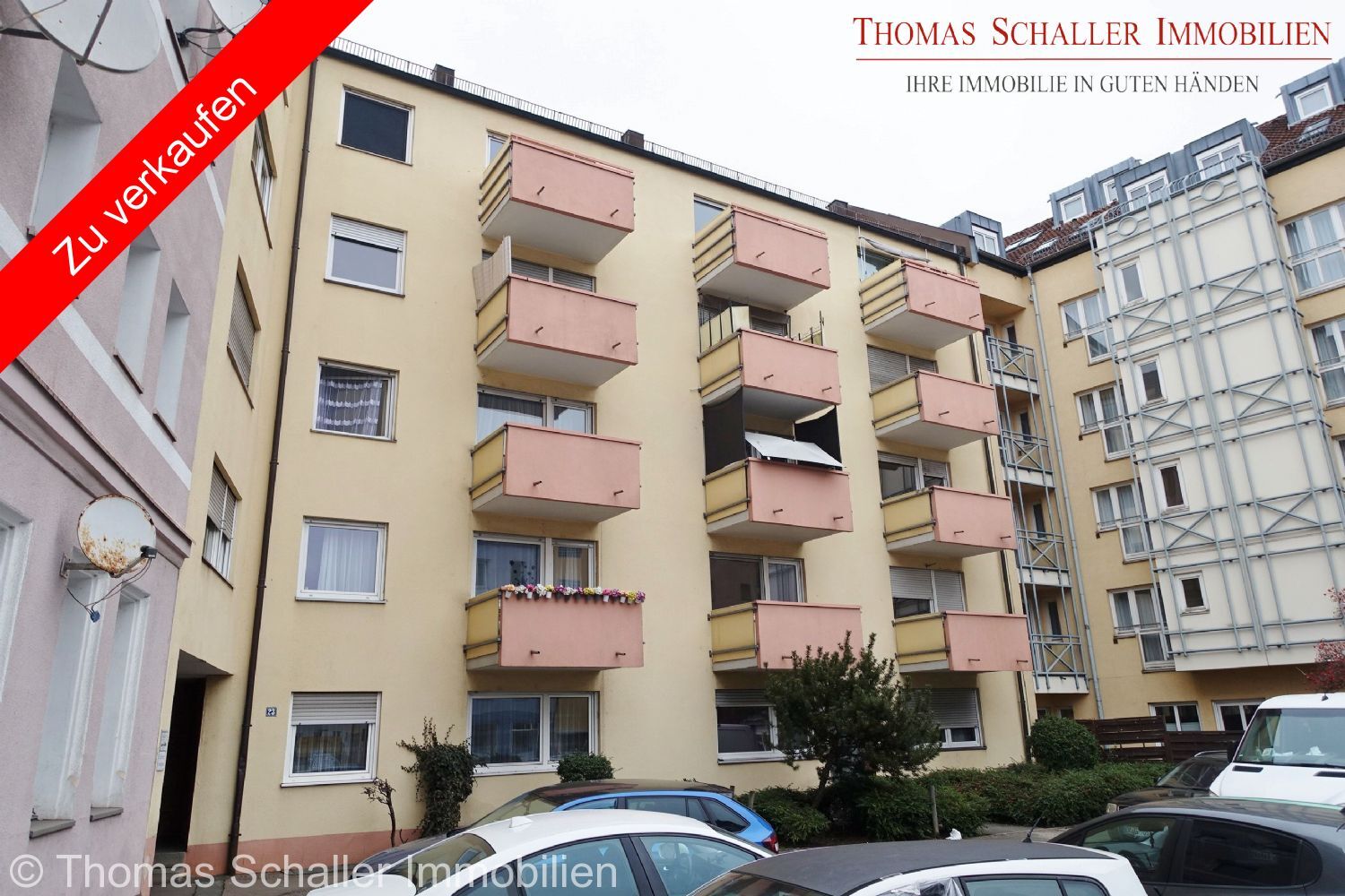 GUT VERMIETETE ANLAGE ! Sanierte 2-Zimmer-Erdgeschoss-Wohnung mit Garage in Nürnberg / Steinbühl