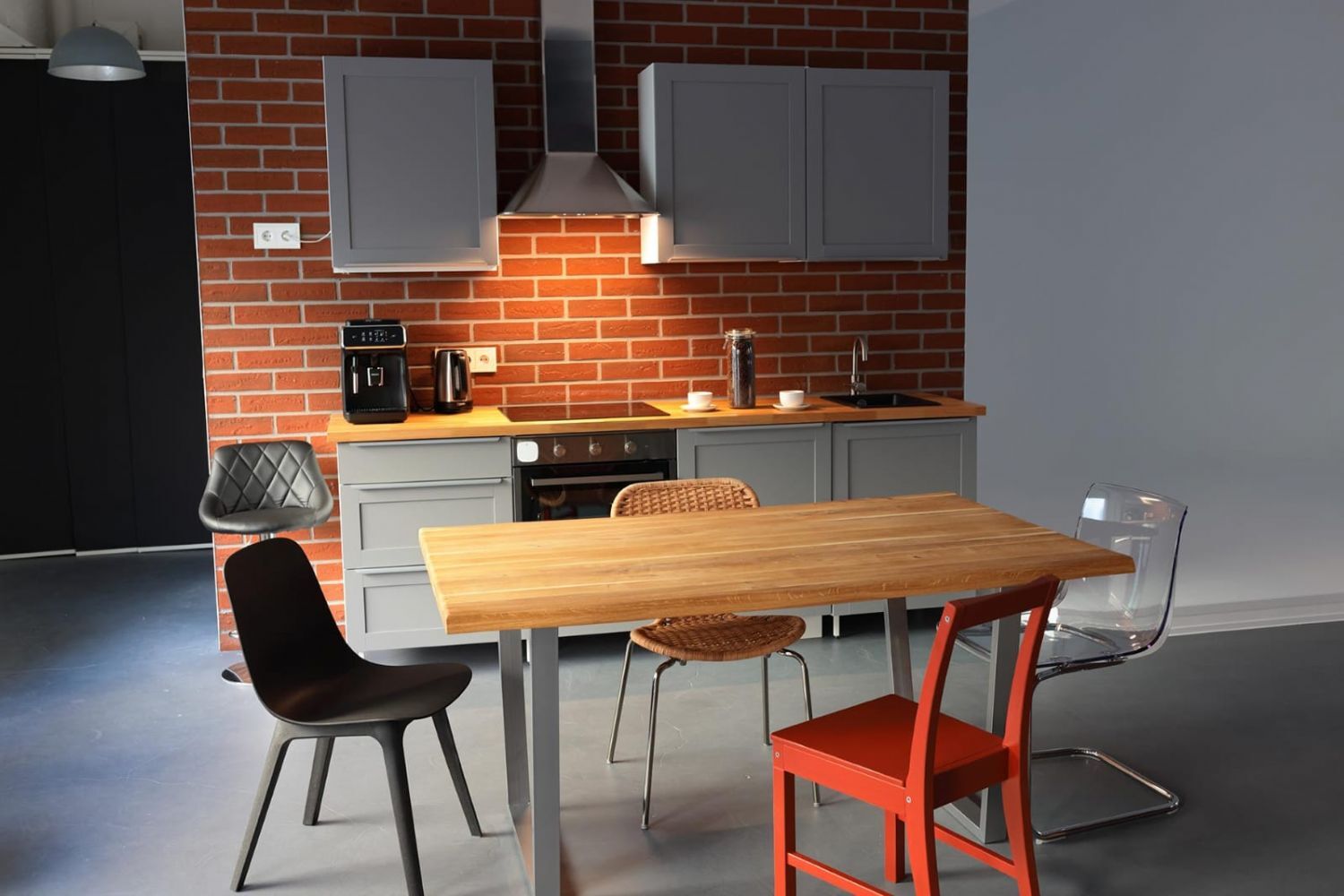 Kapitalanlage mit Perspektive  Moderne Gewerbeeinheit mit etabliertem Kreativkonzept in Nürnberg