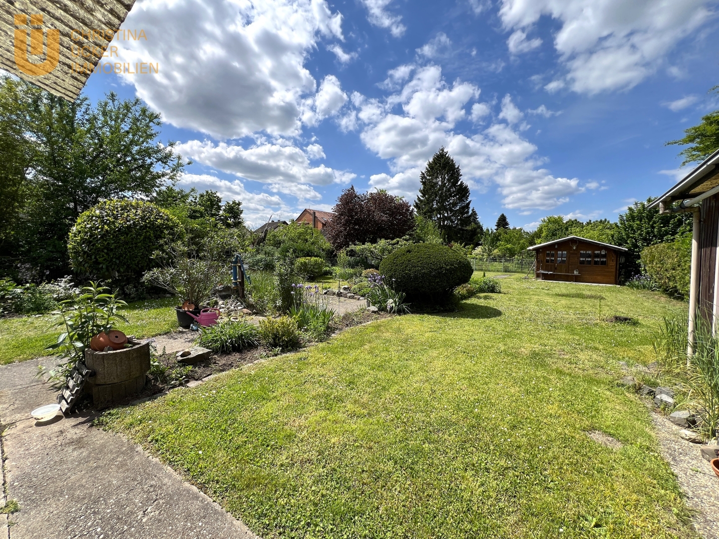 Bestandsimmobilie auf großem Baugrundstück unmittelbar am Main in Hainburg/ Klein-Krotzenburg