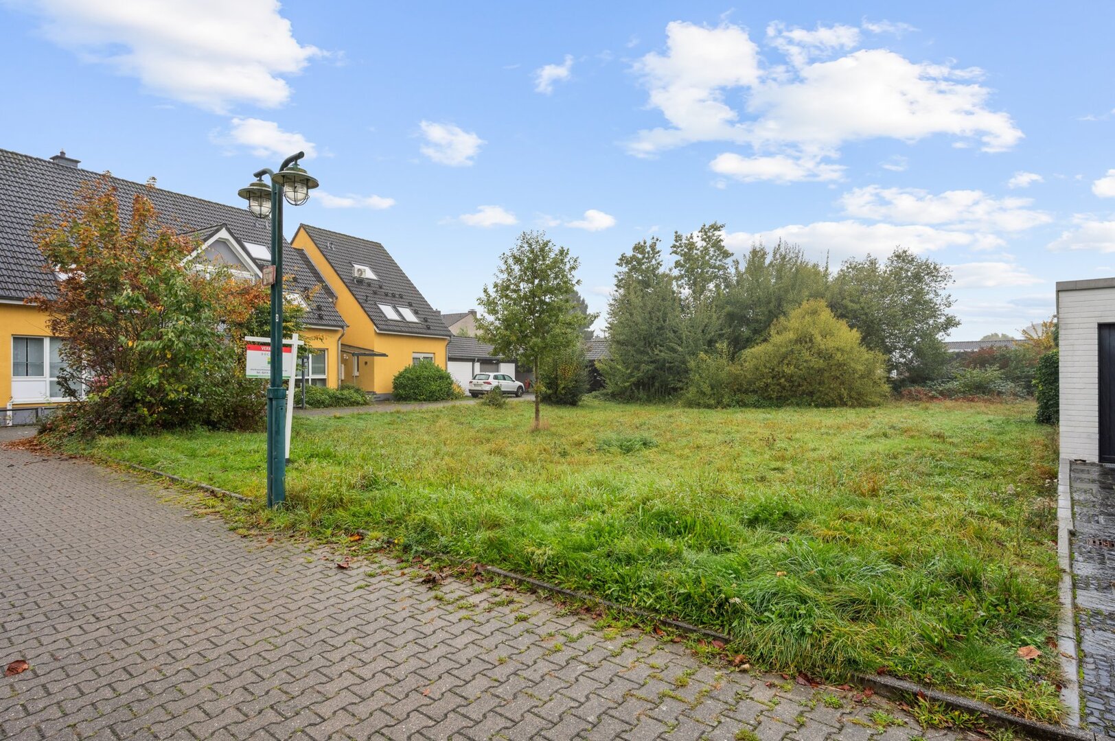 Grundstück in Krefeld-Traar – Raum für Ideen, Wohnen und Entwicklung