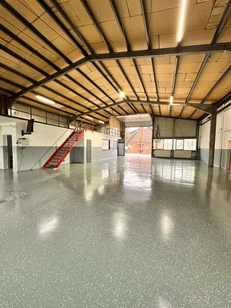 Hochzeitssaal mit Zweifamilienhaus in Dorsten