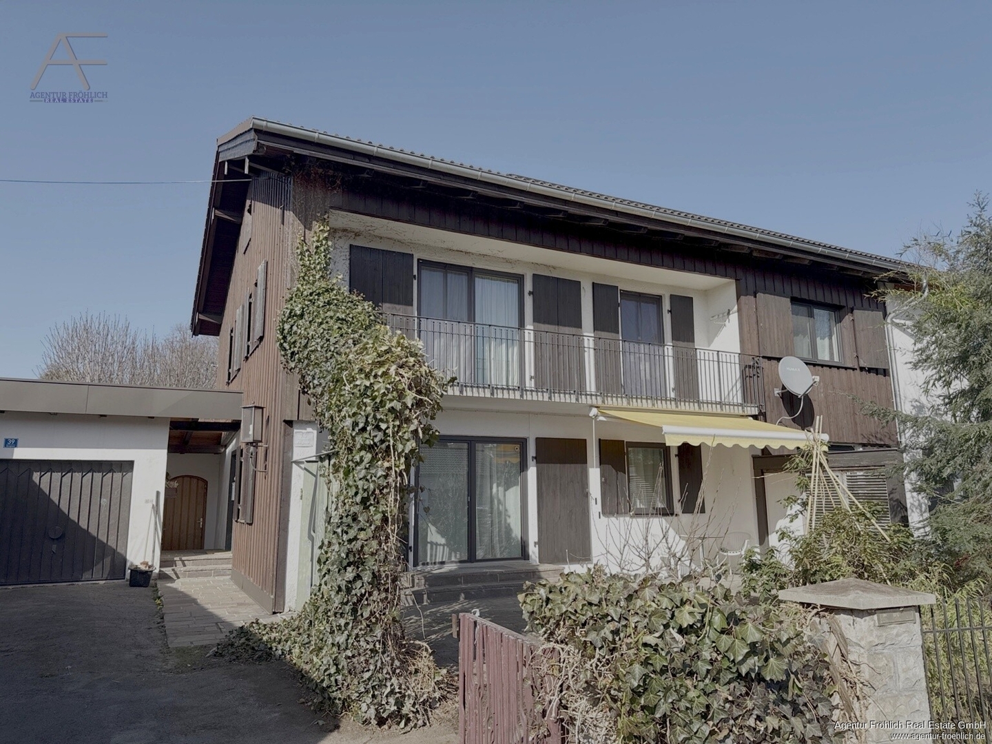 Wohnen fast wie im eigenem Haus - 3,5 Zimmer Wohnung mit Wohnküche, Garten, Terrasse & Stellplatz